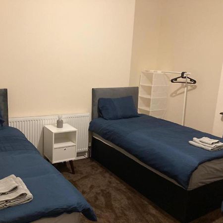 Homely 3-Bed House In Bham 15 Min From City Centre Birmingham Exteriör bild