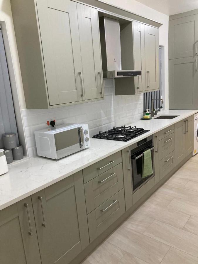Homely 3-Bed House In Bham 15 Min From City Centre Birmingham Exteriör bild