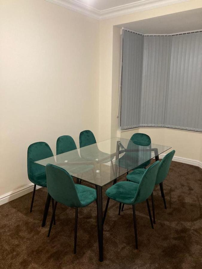 Homely 3-Bed House In Bham 15 Min From City Centre Birmingham Exteriör bild
